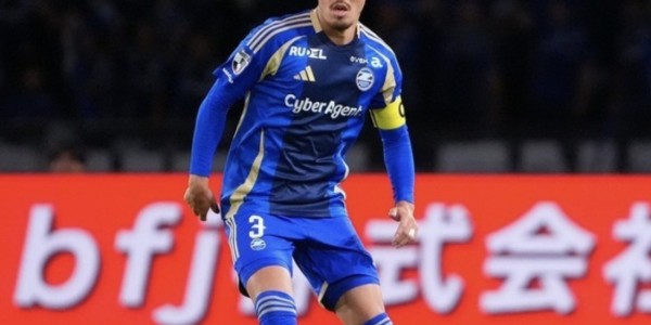 华体会在线登录-日本前国脚质疑傅明判罚：很奇怪，看起来碰撞没有这么激烈