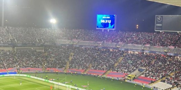 华体会体育登录入口-【现场】弗利克莱万痛击拜仁，巴萨复仇点燃久违激情