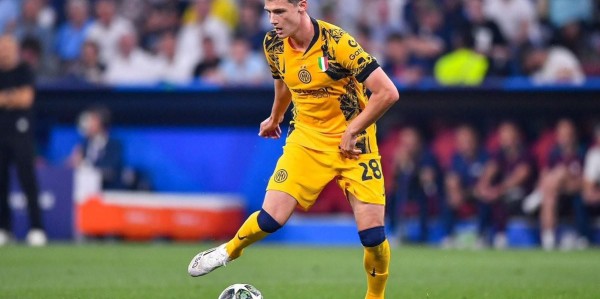 记者：新未来城体育准备给帕瓦尔开800万欧年薪