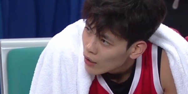 女篮险胜巴西！王思雨+刘禹彤轰30分，张子宇统治篮下，众人打铁|加时赛|比赛|张曼曼|国家队|热身赛_新浪体育_新浪新闻