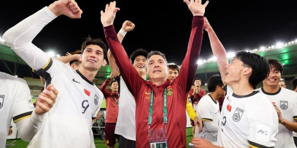 华体会在线登录-CCTV5直播中日大战！球迷：再赢一场回家过年 董方卓：继续打我脸